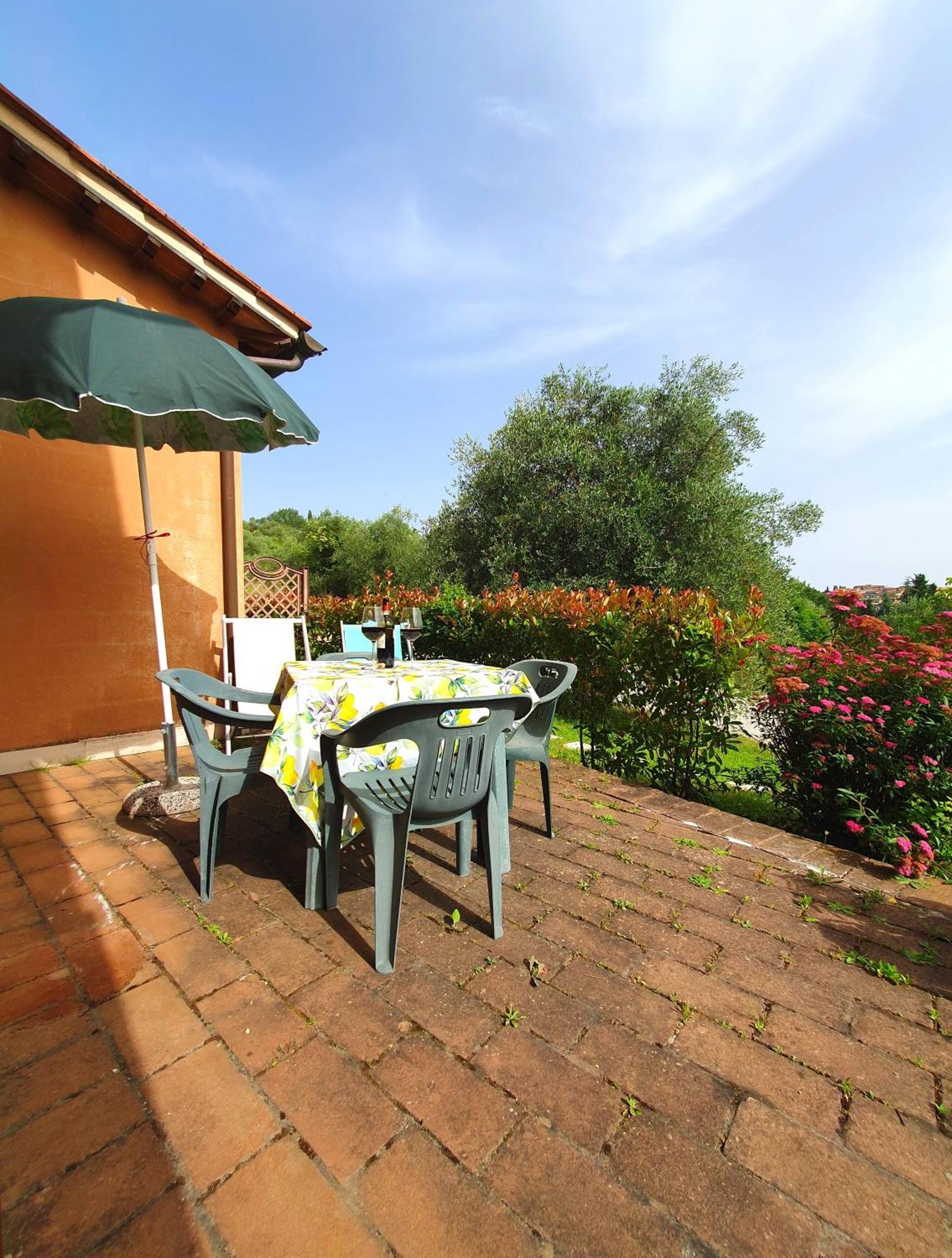 Residence Le Meridiane Сиена Екстериор снимка