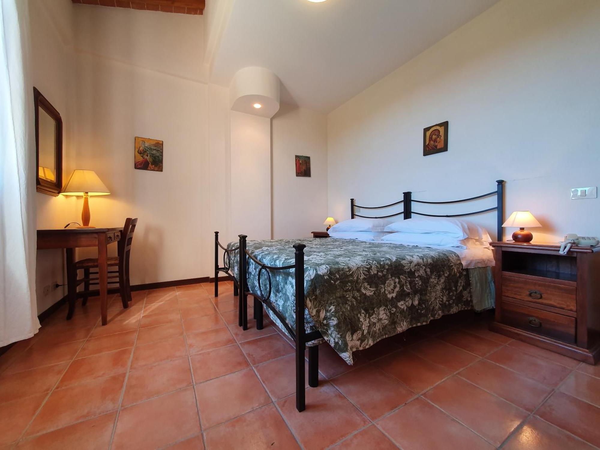 Residence Le Meridiane Сиена Екстериор снимка