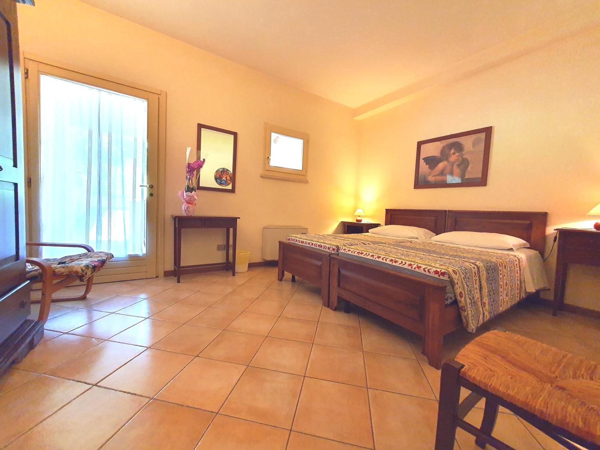 Residence Le Meridiane Сиена Екстериор снимка