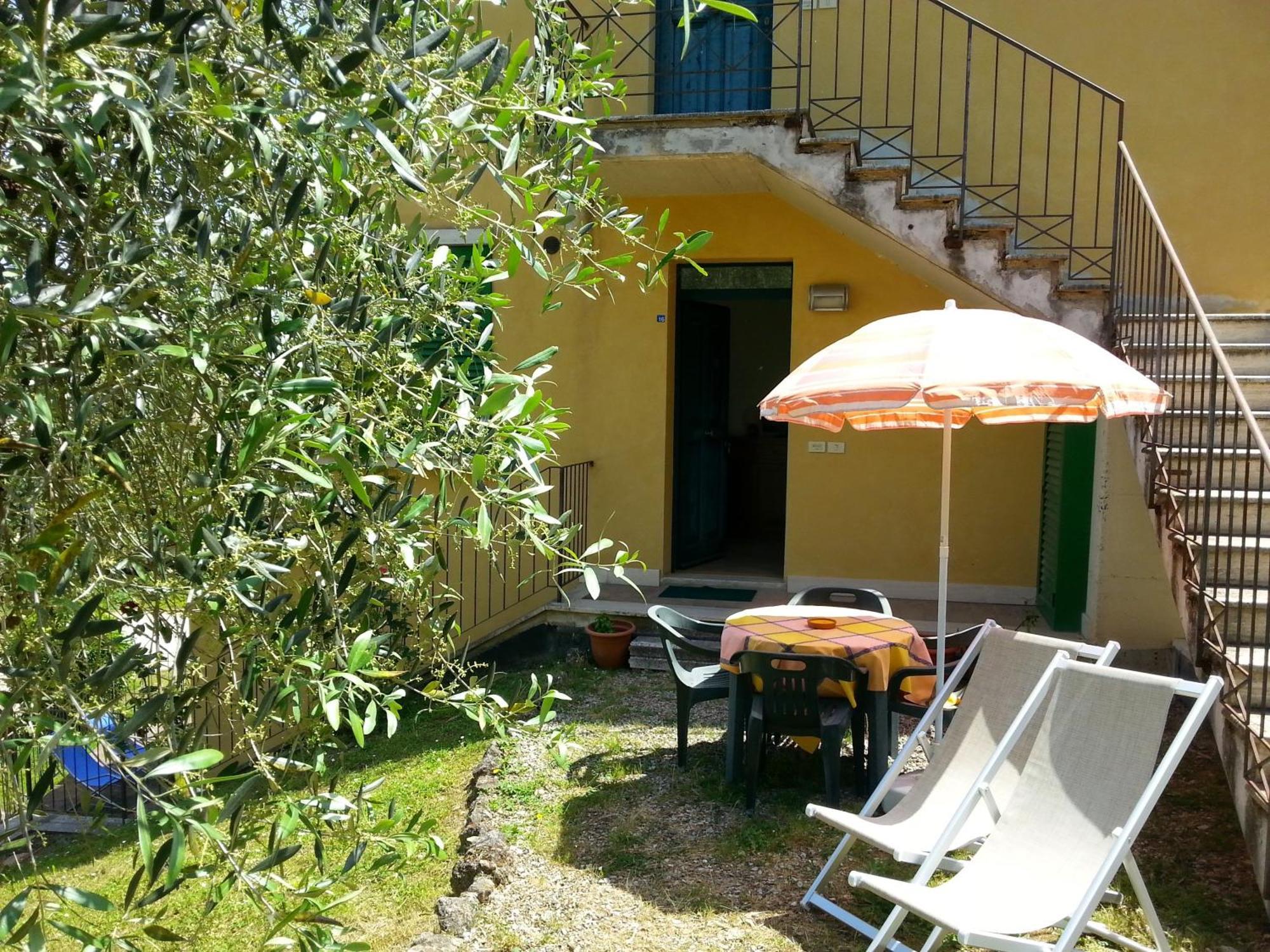 Residence Le Meridiane Сиена Стая снимка