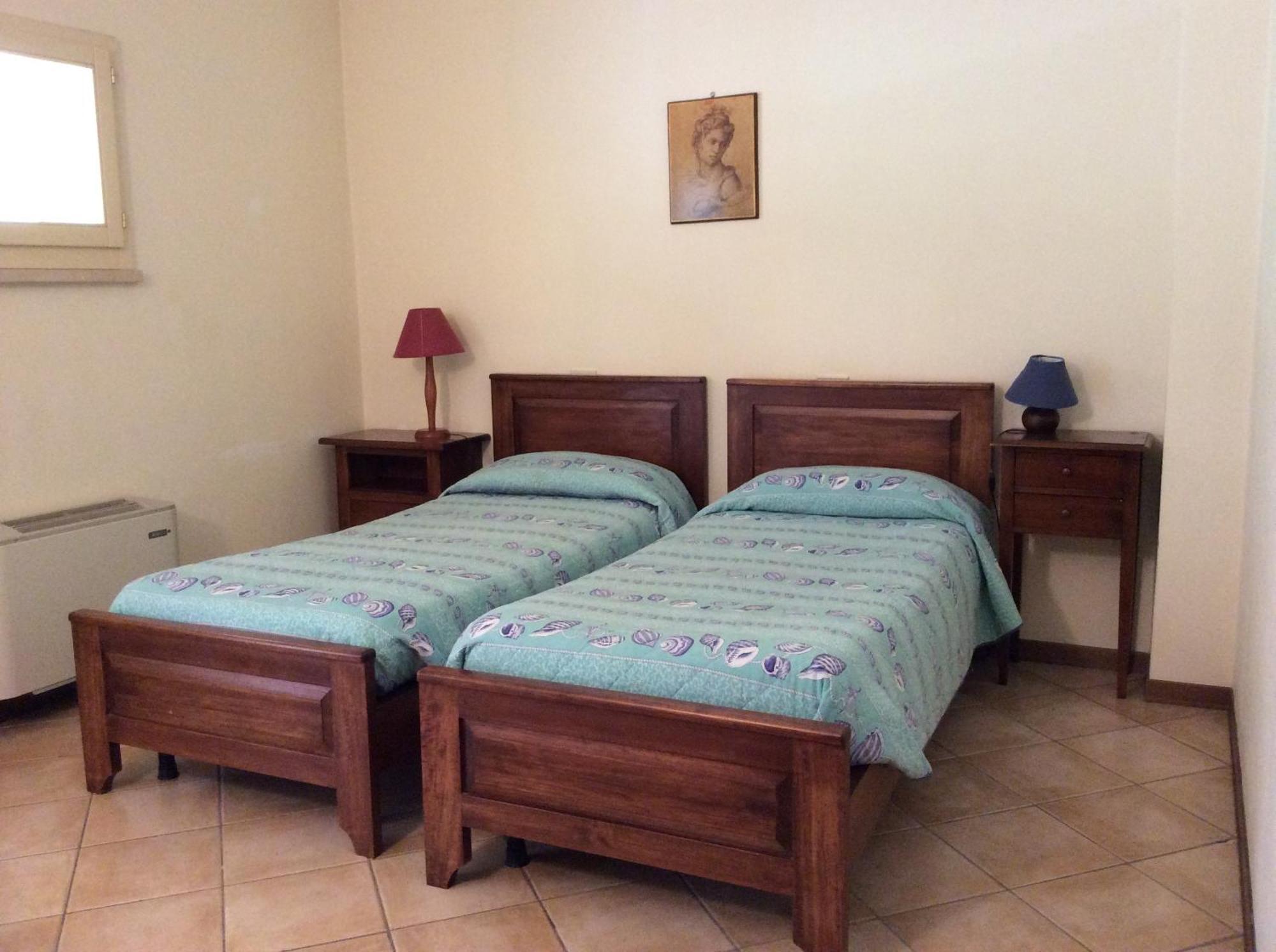Residence Le Meridiane Сиена Стая снимка