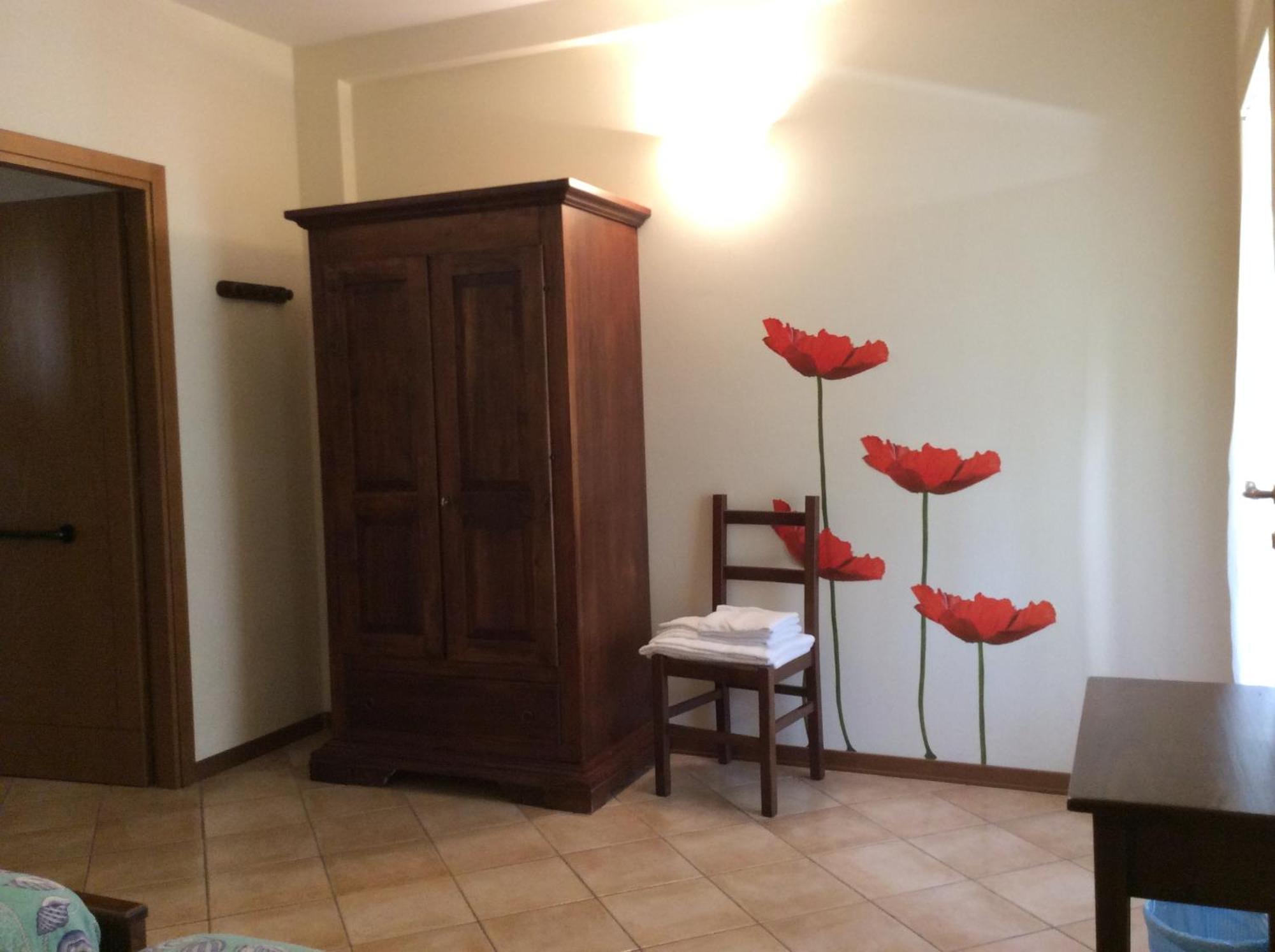 Residence Le Meridiane Сиена Стая снимка